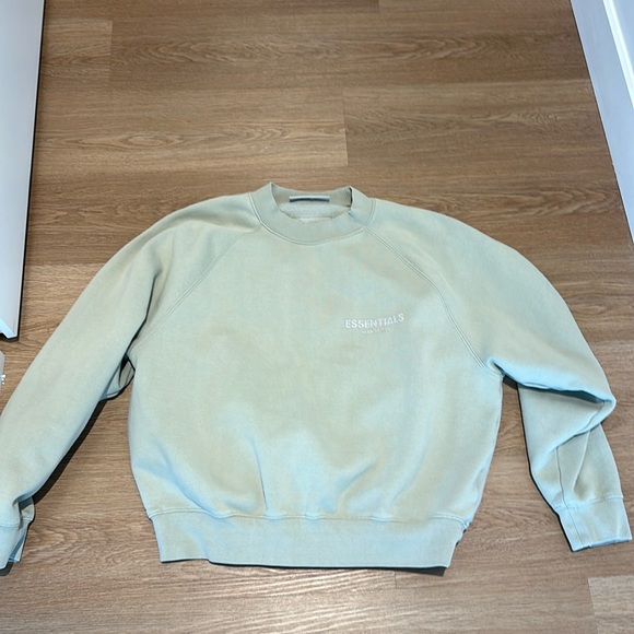 Essentials Crew Neck - Picture 1 of 5